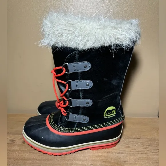 Sorel Joan of Artic Boots size 5