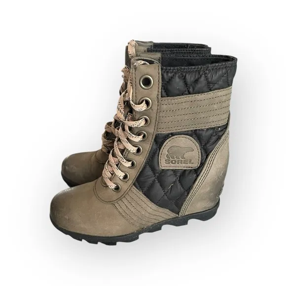 Sorel Lexie Wedge Heel Lace Up Boots Size 6