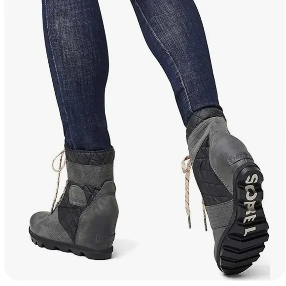 Sorel Lexie Wedge Heel Lace Up Boots Size 6