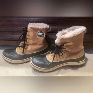 Sorel NL 1631-280 Since 1962 Womens Boots size 8