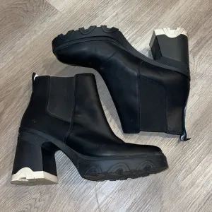 sorel women's brex heel chelsea boots 9.5