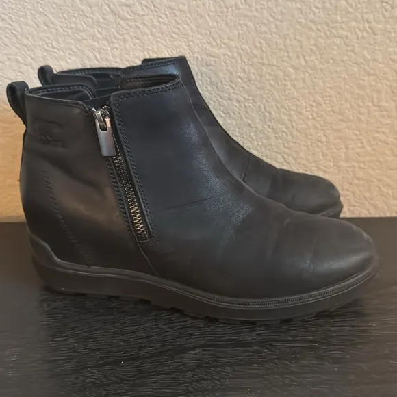Sorel Women’s Leather Black Evie Chelsea Boots Size 8.5