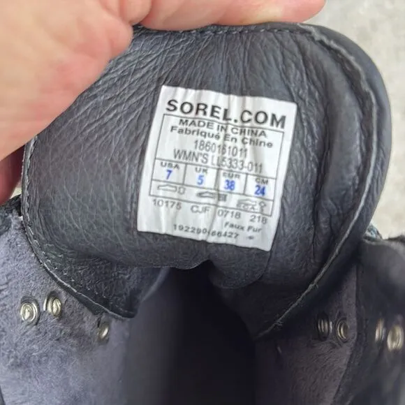 Sorel Conquest wedge boots