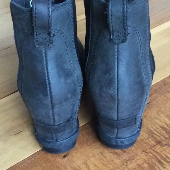 Sorel wedge  boots