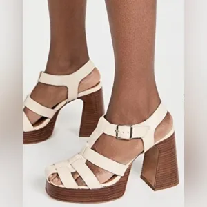 SOULIERS MARTINEZ  Josefina Sandals Cream Sz 39