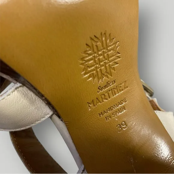 SOULIERS MARTINEZ  Josefina Sandals Cream Sz 39