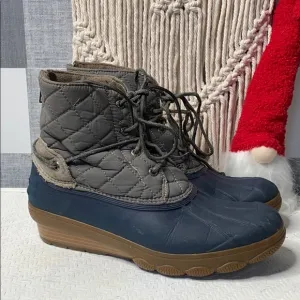 Sperry Quarter Boots