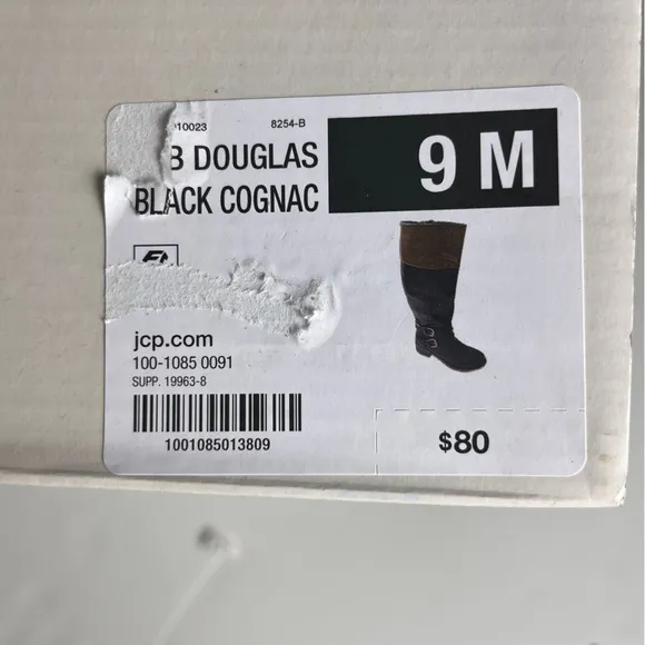ST. JOHN'S BAY Douglas Heel Boots