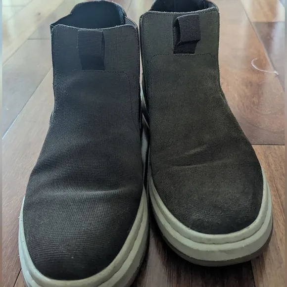 Stacy Adams Cooper Plain Toe Chelsea Suede Boot Men's Casual/ Dress Shoes