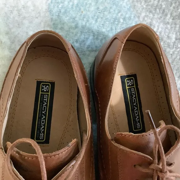 Stacy Adams leather Dress shoes size 13 M used only once color brown
