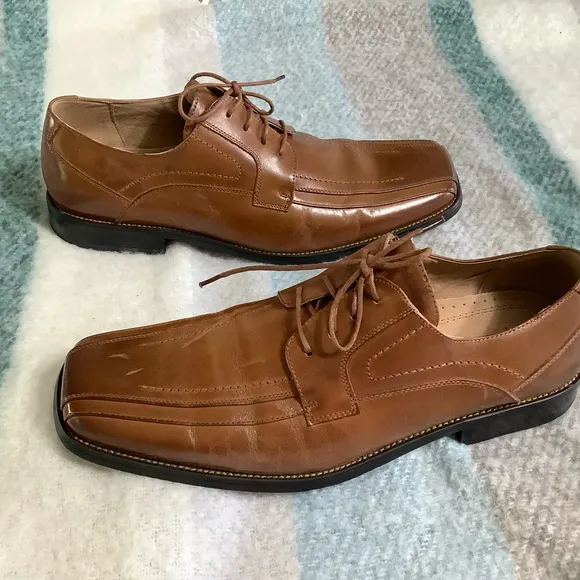 Stacy Adams leather Dress shoes size 13 M used only once color brown