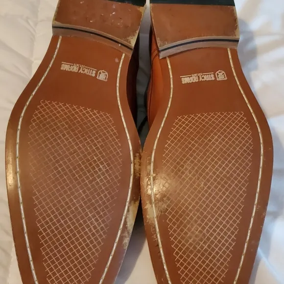 Stacy Adam’s Tan dress shoes, size 10.