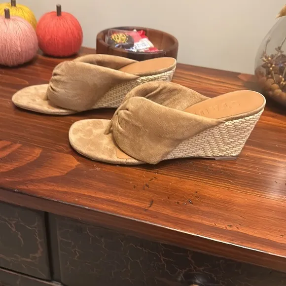 STAUD women’s Dahlia suede espadrille wedge sandals