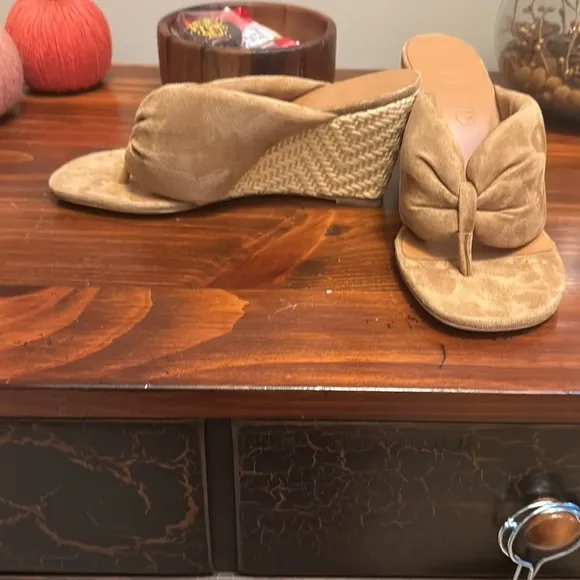 STAUD women’s Dahlia suede espadrille wedge sandals