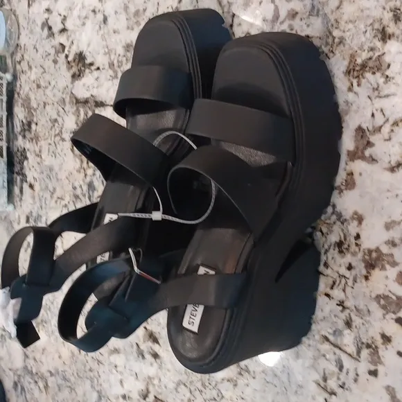 Steve Madden Black Chunky Abbot Platform Leather Sandals NEW Size 11