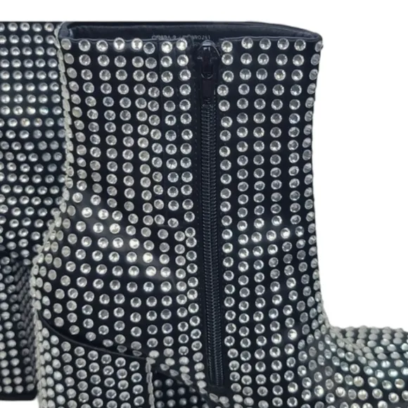 Steve Madden Black Cobra Rhinestones Ankle Platform Boots