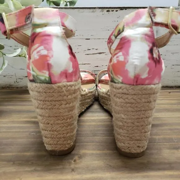 Steve Madden Floral &quot;Montaukk&quot; Espadrille Platform Wedge Heeled Sandals Size 6.5