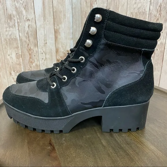 Steve Madden Greater Camo Platform Combat Ankle Boots Size 10 Women