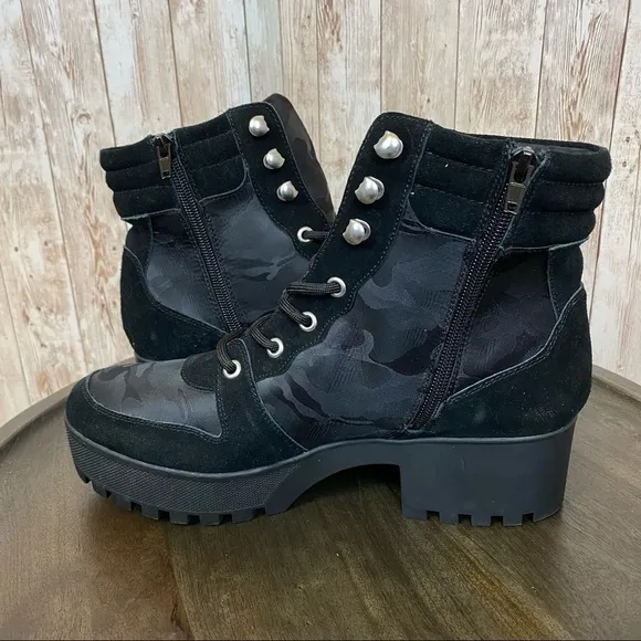 Steve Madden Greater Camo Platform Combat Ankle Boots Size 10 Women