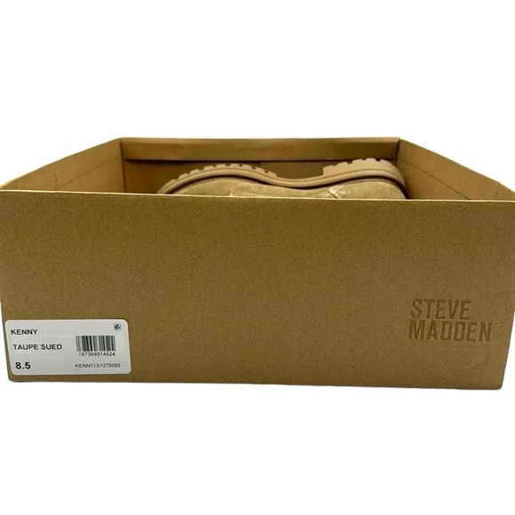 Steve Madden Kenny Lug Sole Boots Size 8.5
