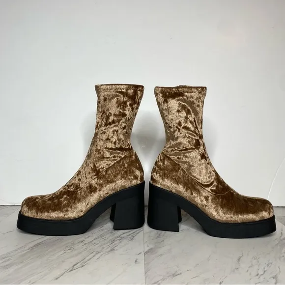 Steve Madden Klayton Velvet Square Toe Heeled Boot 8M