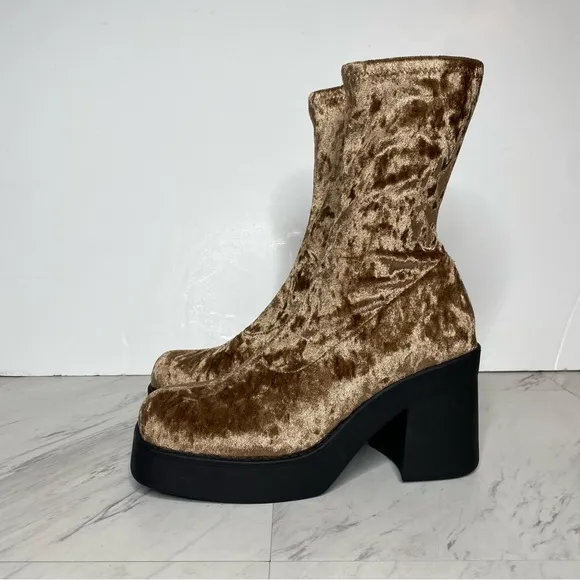 Steve Madden Klayton Velvet Square Toe Heeled Boot 8M