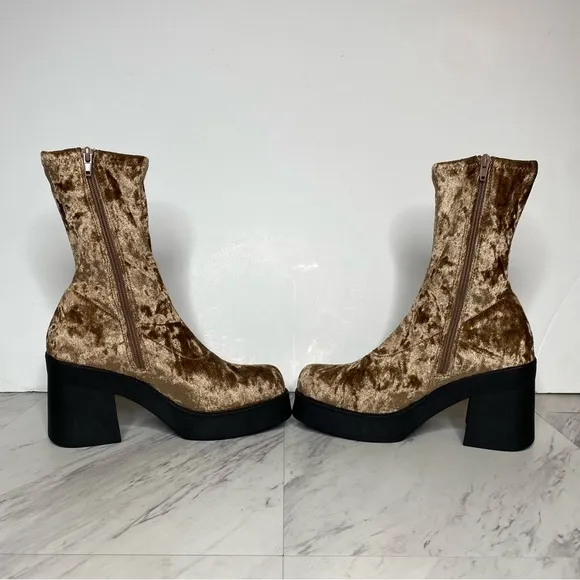 Steve Madden Klayton Velvet Square Toe Heeled Boot 8M