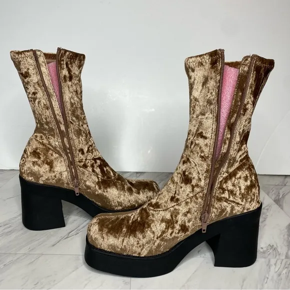 Steve Madden Klayton Velvet Square Toe Heeled Boot 8M
