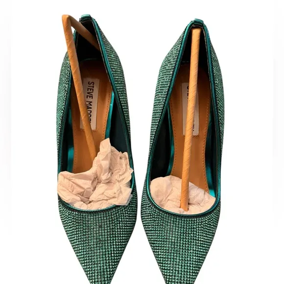 Steve Madden NIB/NWOT GORGEOUS Vivacious Teal Rhinestone Pump Size 5.5