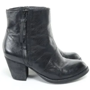 Steve Madden Partenon Block Heel Ankle Boot Bootie Women's 8.5M • Black
