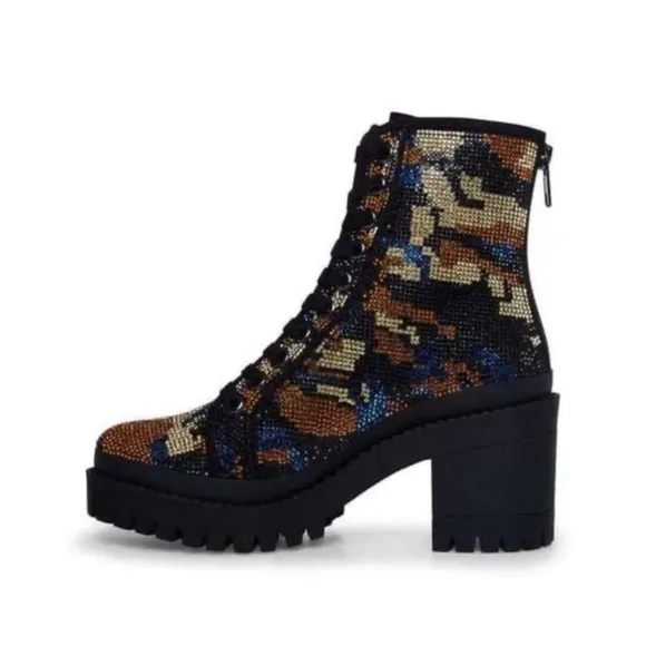 Steve Madden Pass Camo Multi Rhinestone Platform Combat Lug Sole Boots Size 6M