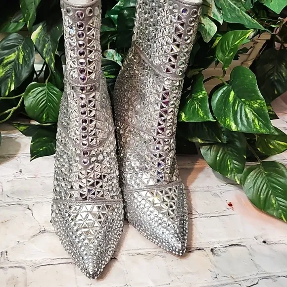 Steve Madden Silver Rhinestone Embellished Women's Boots 8.5