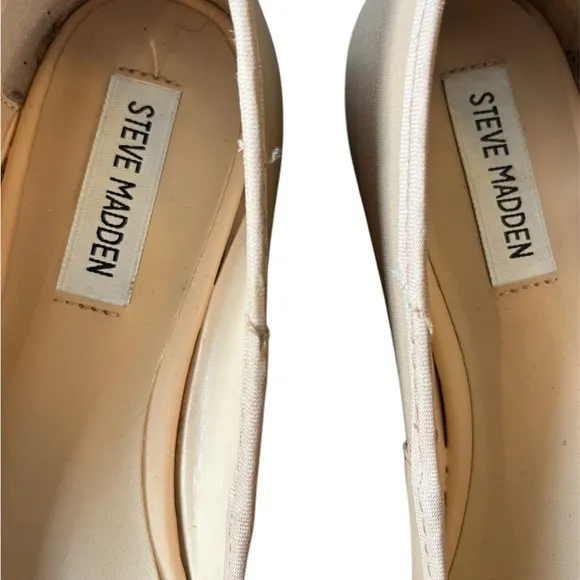 Steve Madden Women's Black and Tan Ballet Flats