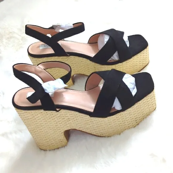 🆕🌿STEVEN PLATFORM HIPPY SANDALS🌿