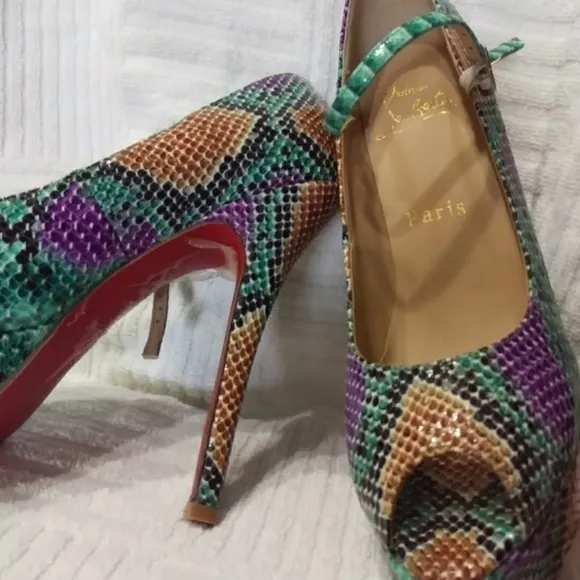 Stiletto genuine leather Snake skin  ,Peep toes high heels . Mary Jane.