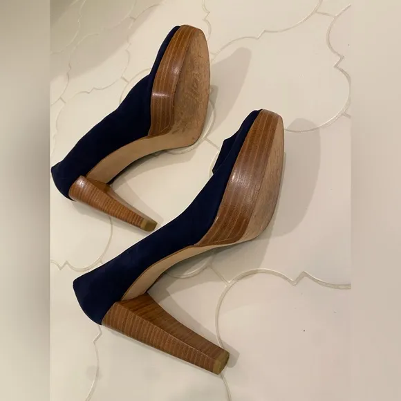 Stuart Weitzman 11M suede platform peep toe pumps - worn once!!!