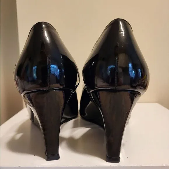 Stuart Weitzman &quot;Candy&quot; Black Patent Leather Peep Toe Wedge Pumps Sz. 8.5 $298