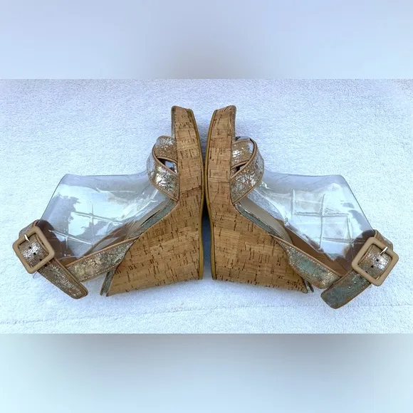Stuart Weitzman Annex Crackle Metallic Wedge Sandals - Silver - Sz 6.5