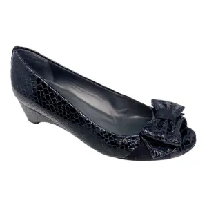 Stuart Weitzman Black Patent Leather Shoes,Peep Toe,Low Heel, Wedge, Bow, Size 6