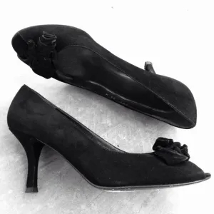 Stuart Weitzman black suede rosette Peeptoe pumps heels shoes 8.5