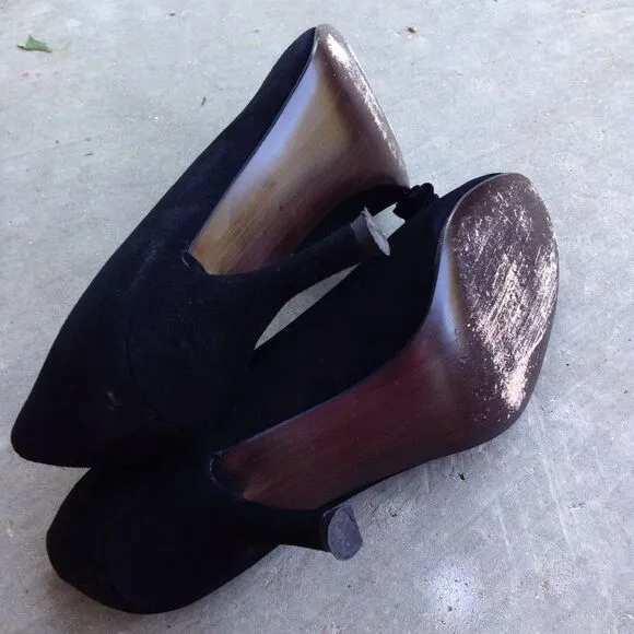 Stuart Weitzman black suede rosette Peeptoe pumps heels shoes 8.5