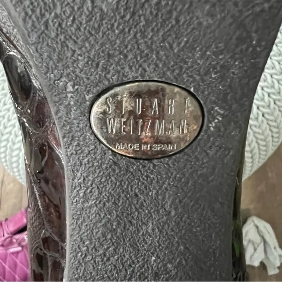 Stuart Weitzman Croc Embossed Patent Leather Boots Size 9.5