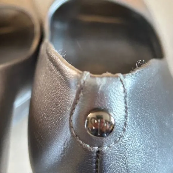 Stuart Weitzman Leather Silver Metallic Peep-Toe Heels – Size 7 Made is Spain