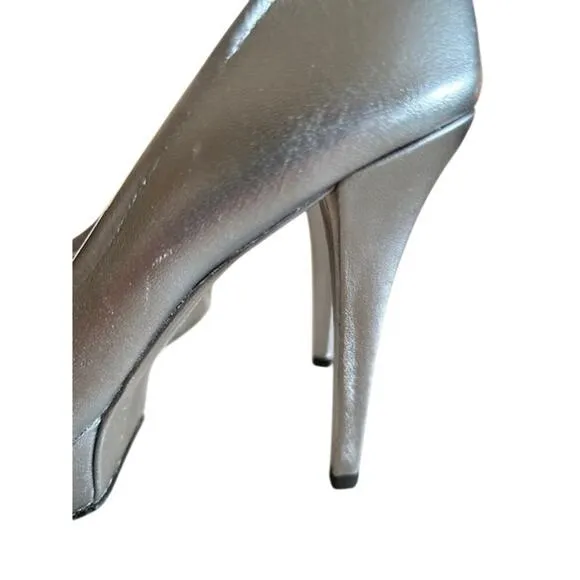 Stuart Weitzman Leather Silver Metallic Peep-Toe Heels – Size 7 Made is Spain