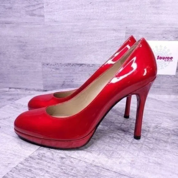 Stuart Weitzman Patent Leather Stiletto Heeled Pump Cherry Red Women's sz 6.5