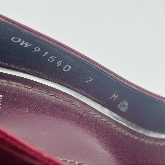 Stuart Weitzman Size 7 Burgundy Red Patent Leather Stiletto Silver METAL HEELS