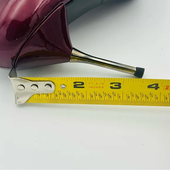 Stuart Weitzman Size 7 Burgundy Red Patent Leather Stiletto Silver METAL HEELS