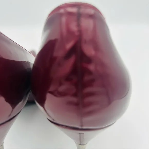 Stuart Weitzman Size 7 Burgundy Red Patent Leather Stiletto Silver METAL HEELS