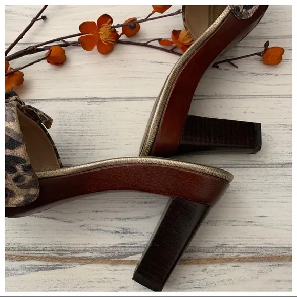 Stuart Weitzman THELOOK Mule Sandals.