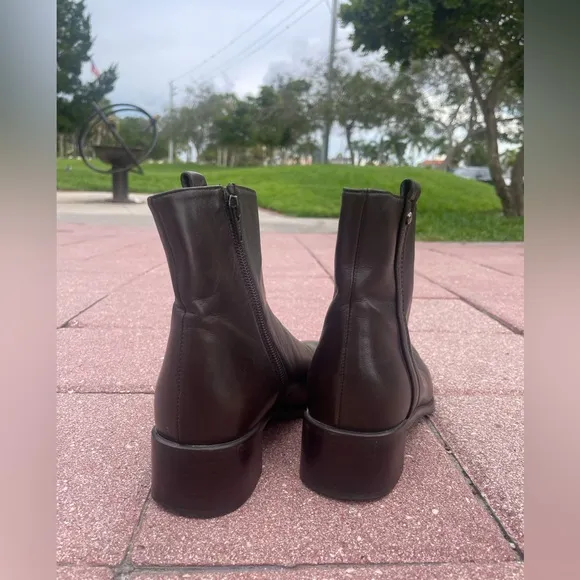 Stuart Weitzman Vintage Leather Boots